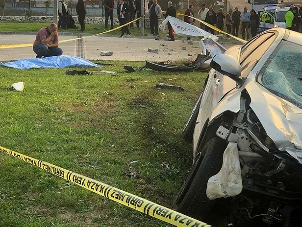 Tekirdağ'da feci kaza anı güvenlik kamerasında! Otomobil yol kenarında bekleyenlere çarptı: 1 ölü-2