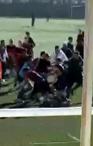 Ankara'da liseli kavgası: Ayır ayırabilirsen