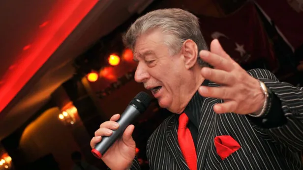 son-dakika-arif-senturk-oldu-mu-neden-oldu-arif-senturk-kimdir-nereli-kac-yasinda-oldu-1644947139093.jpg Son dakika: Arif Şentürk öldü mü, neden öldü? Arif Şentürk kimdir, nereli, kaç yaşında öldü?-3