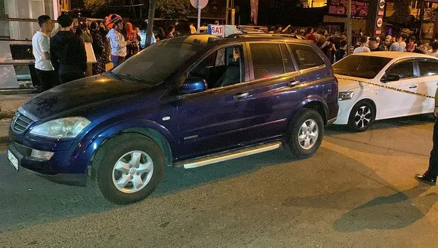 İstanbul Sultanbeyli'de bir restoranda patlama! 3 araç zarar gördü-5
