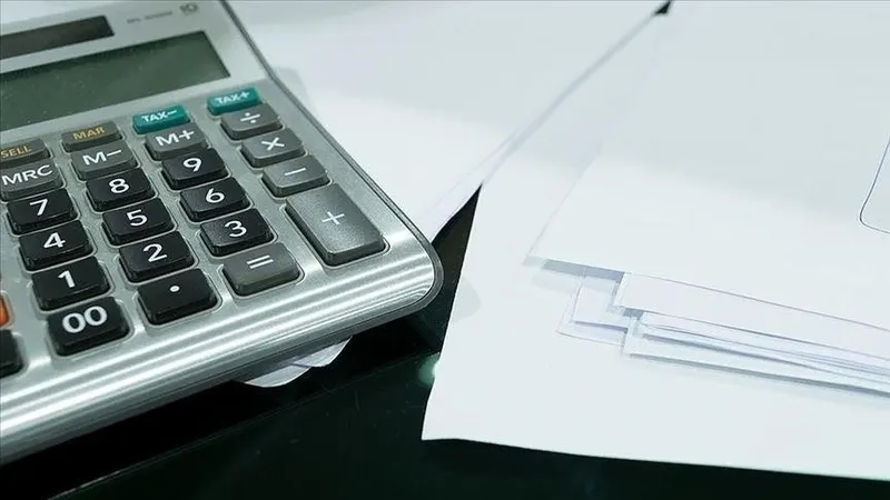 vergi-cezalarinda-uzlasma-komisyonlarinin-yetkileri-yeniden-duzenlendi-40-bin-tl-siniri-belirlendi-1774677717268.jpeg Vergi cezalarında uzlaşma komisyonlarının yetkileri yeniden düzenlendi: 40 bin TL sınırı belirlendi-2