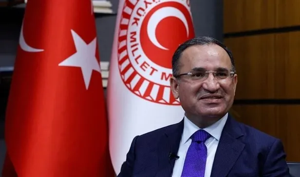 adalet-bakanligi-18305-personel-alimi-ne-zaman-sartlari-neler-18-bin-305-personel-alimi-kadro-ve-brans-dagilim-1680614195037.jpeg 22 bin 43 PERSONEL ALIMI kadro ve branş dağılımı! Adalet Bakanlığı 22.043 personel alımı ne zaman, şartları neler? Mübaşir, katip, infaz koruma...-5