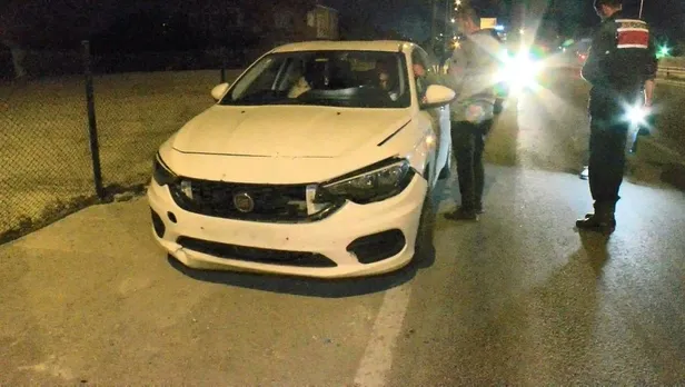 Çatalca'da korkutan kaza! Tıra arkadan çarpan otobüsün sürücüsü araçta sıkıştı-2