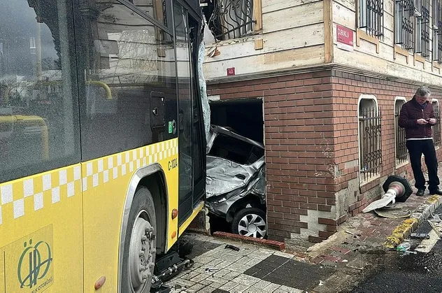 Beykoz’da İETT otobüsü dehşet saçmıştı... Feci kazanın yeni görüntüleri ortaya çıktı