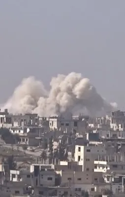 Katil Esed yine varil bombasıyla saldırdı