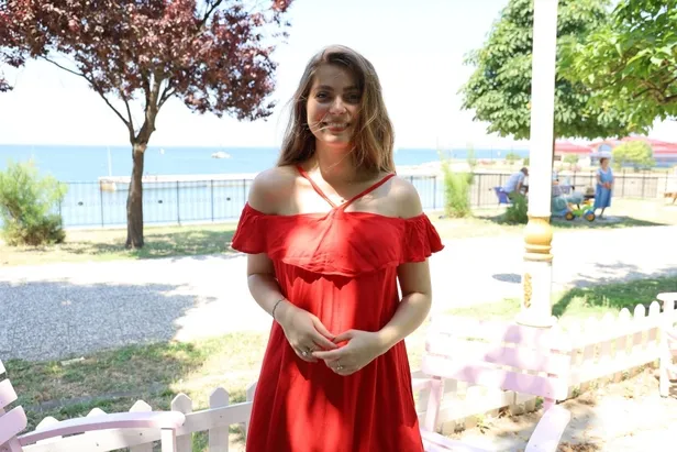 Hercai'nin Yaren'i İlay Erkök'ten şoke eden itiraf! 'Ben her şeyi çiğ yiyorum mesela denizden balığı çıkarıp...'-5