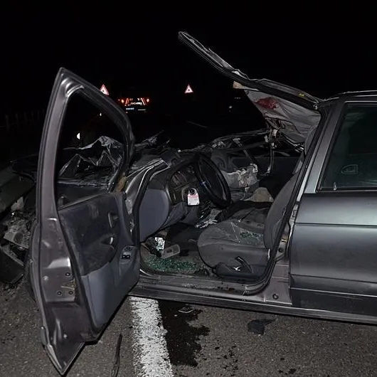 Otomobil TIR’a çarptı: 1 kişi hayatını kaybetti