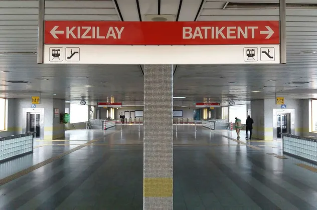 Ankara'da metrosunda intihar