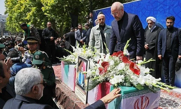 Dışişleri Bakanı Hüseyin Emir Abdullahiyan'ın cenaze töreninden bir kare.