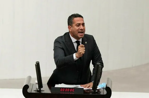 Küfür yalanına sarılan CHP’li Ali Mahir Başarır’ın sicili kabarık çıktı: Orduya hakaret ahlaksız kardeşe torpil!