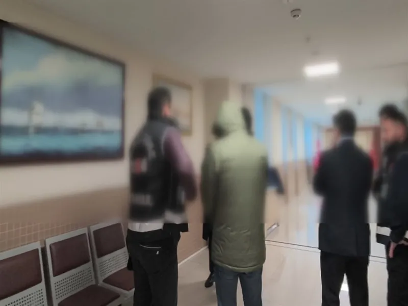 rusvet-goruntulerle-ifsa-oldu-uskudar-devlet-hastanesinde-2-doktor-tutuklandi-1770820875230.jpeg Rüşvet görüntülerle ifşa oldu: Üsküdar Devlet Hastanesi'nde 2 doktor tutuklandı-4