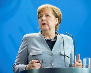 Merkel de ABD-Rusya gerilimine dahil oldu