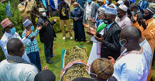 Barack Obama’nın büyükannesi Sarah Obama, Kenya’da son yolculuğuna uğurlandı
