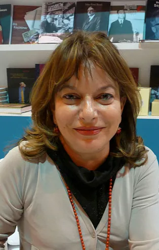 Cumhuriyet gazetesi yazarı Mine Kırıkkanat bu kez de ezan ve selaya nefretini kustu! Sosyal medyadan tepki yağıyor!