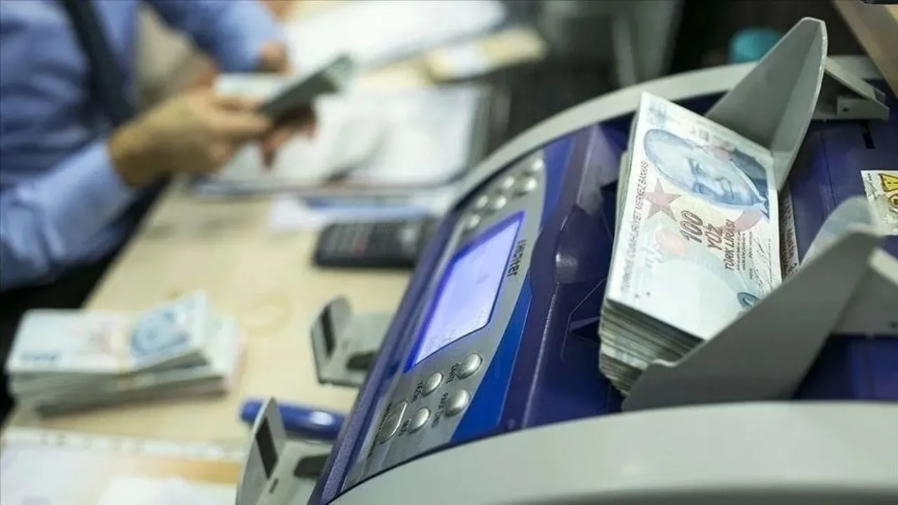 Yüksek emekli aylığı için tarihe dikkat! Dilekçe hangi ayda verilmeli? Hesaplama neye göre yapılıyor?