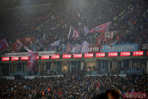 Lider Trabzon'a taraftarından tam destek! Trabzonspor - Gaziantep FK maçından renkli görüntüler... - 17