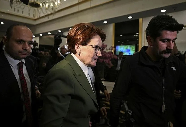 6li-koalisyon-iyi-dagildi-aksenerin-yeni-hamlesi-ne-olacak-hdp-masa-ustune-cikacak-mi-1677914527196.jpeg 6'lı koalisyon iyi dağıldı! Akşener'in yeni hamlesi ne olacak? HDP masa üstüne çıkacak mı?-8