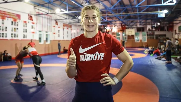 yasemin-adar-kimdir-kac-yasinda-nereli-bronz-madalya-kazanan-milli-guresci-yasemin-adar-kim-1627906372574.jpg Bronz madalya kazanan milli güreşçi Yasemin Adar kim? Yasemin Adar kimdir, kaç yaşında, nereli?-2