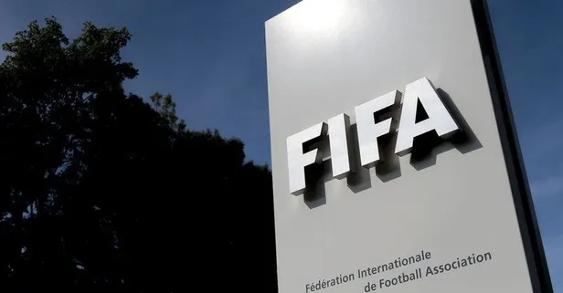 Son dakika: FIFA'dan Rusya'ya yaptırım kararı: Rusya topraklarında maç oynanmayacak, ulusal marş çalınmayacak