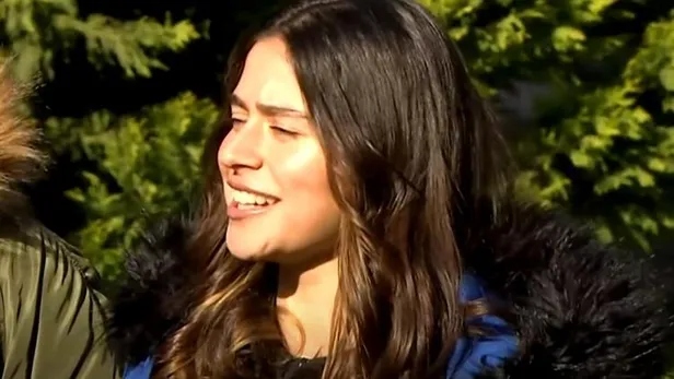 Survivor Ayşe Yüksel'e bir haller oldu gri büstiyeri süper minisiyle poz kesti! Masterchef'e konuk olan Ayşe Yüksel meğer...-3