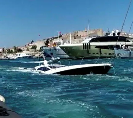 İzmir'de hareketli anlar! Denizin ortasında kurtarma operasyonu-3