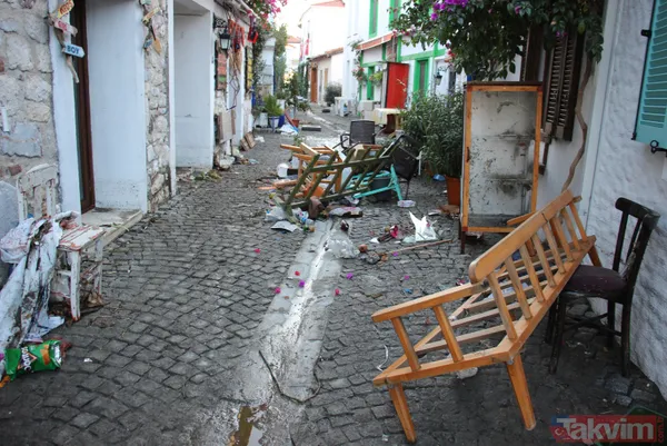 İzmir Seferihisar'da meydana gelen depremin yarattığı yıkım sabah havadan görüntülendi - 49