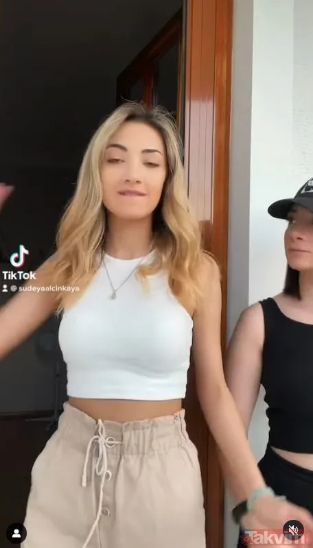 Masterchef Mehmet Şef'in kızı Sude Yalçınkaya bikinili pozuyla yaptı yapacağını! Mehmet Yalçınkaya'nın kızı da fenomen - 10