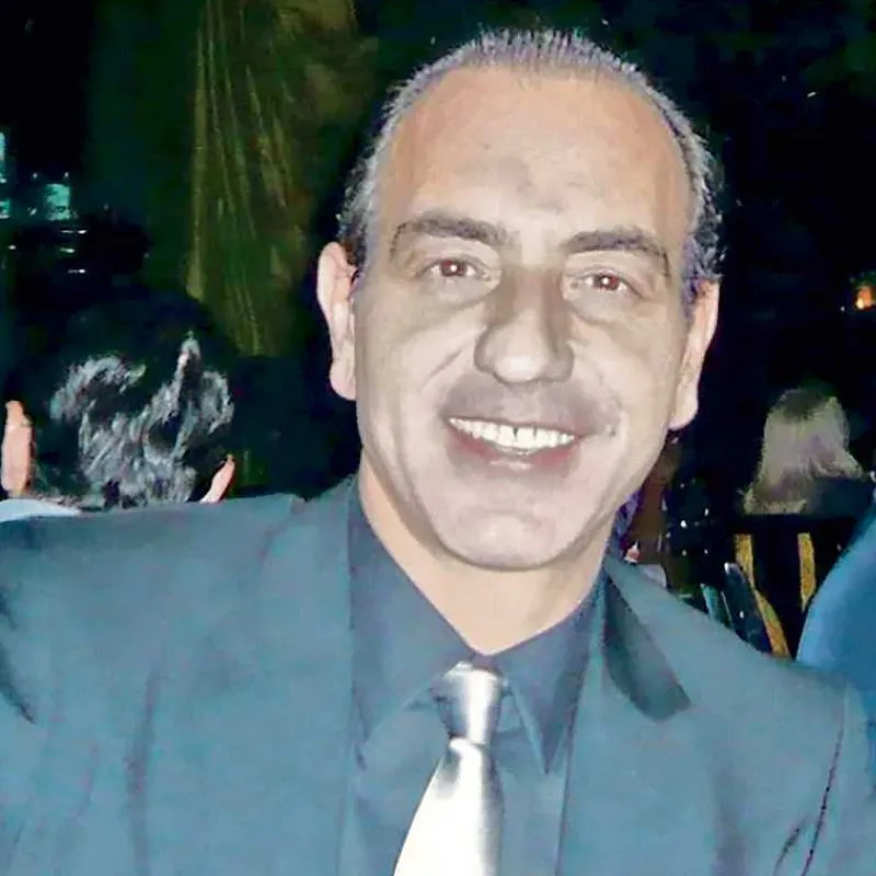 kocak-ailesinde-tereke-krizi-yalinin-kasasi-bos-cikti-1785477020109.jpg Koçak ailesinde miras savaşı büyüyor: Yalının kasası boş çıktı-3