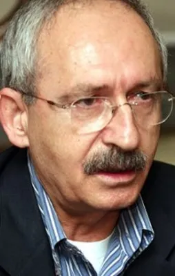 FETÖ çalıyor kuklaları oynuyor