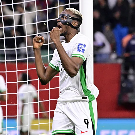 Victor Osimhen sakatlandı!