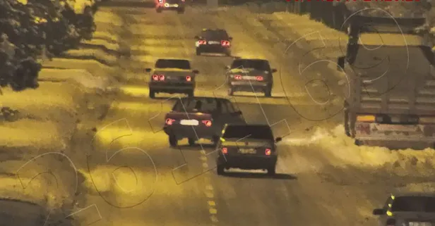 Bu görüntüler şok etti! 3 araç peş peşe...