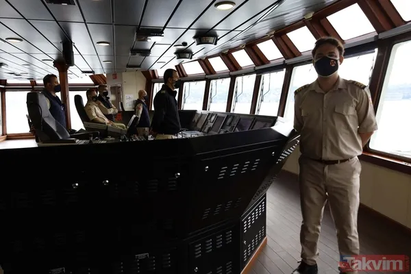 SON DAKİKA: Süveyş Kanalı'nda sıkışan Ever Given isimli gemi hareket ettirildi! Mürettebatın sevinç anları kamerada: Allahuekber - 49