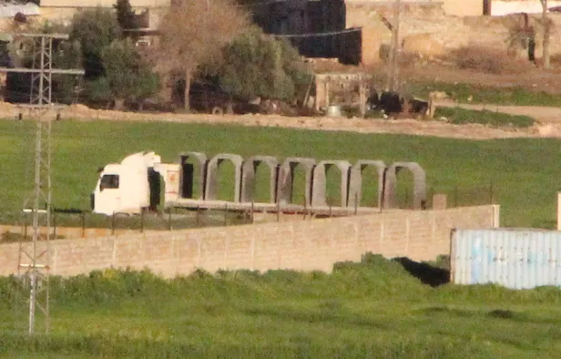 Terör örgütü PKK'yı Türkiye korkusu sardı! Teröristler kazdıkları hendeklere kaçmak için tünel yapıyor-2