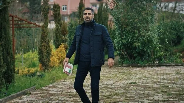 edhonun-yildizina-talih-kusu-kondu-yeni-dizisiyle-ortaligin-tozunu-atacak-1689060296872.jpg EDHO'nun yıldızına talih kuşu konacak! Yeni dizisiyle ekranların tozunu attırmaya geliyor-5