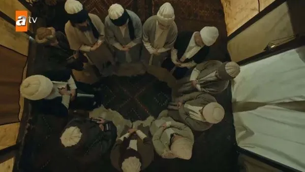 kurulus-osmanda-nefesler-tutuldu-osman-bey-ve-alplari-inegol-kalesine-boyle-girdi-1652303510727.jpg Kuruluş Osman’da nefesler tutuldu: Osman Bey ve alpları İnegöl Kalesi’ne böyle girdi!-5