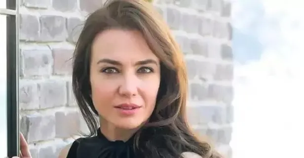 Oyuncu Deniz Uğur Gazze katliamına sert çıktı: Sanat camiasının sessizliğinden utanıyorum! | 'Kınıyormuş gibi görünüyorlar'