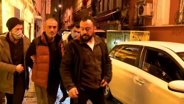 İstanbul ve Bursa'da rehine krizi! Boğazına bıçak dayadı 9 kişiyi alıkoydu: Bir daha cezaevine girmek istemiyorum-11