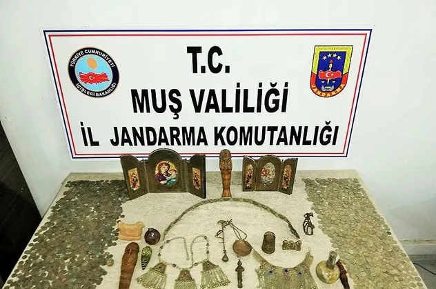 Muş'ta tarihi eser operasyonu