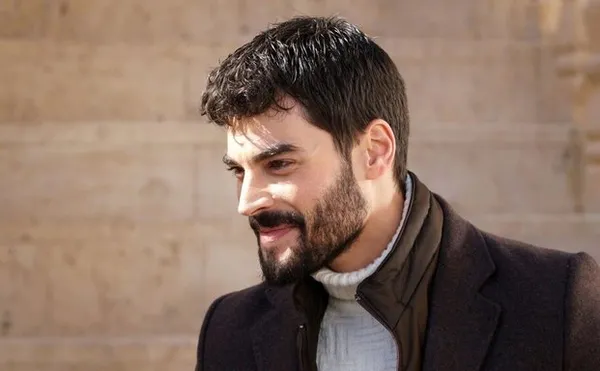 hercai-dizisinde-sezen-aksu-surprizi-miran-ve-reyyan-bir-araya-gelebilecek-mi-sensiz-bir-hayati-dusunmek-bile-istemiyorum-1614271211925.jpg