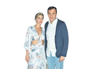 Fikret Orman Tuğba Coşkun’u tavernaya götürdü