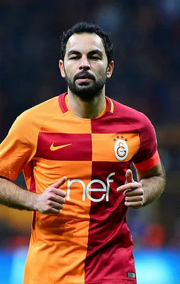 Galatasaraylı Selçuk İnan Başakşehir yolunda