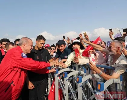 SON DAKİKA: Başkan Recep Tayyip Erdoğan Samsun TEKNOFEST’te KIZIELMA ve HÜRKUŞ’u imzaladı