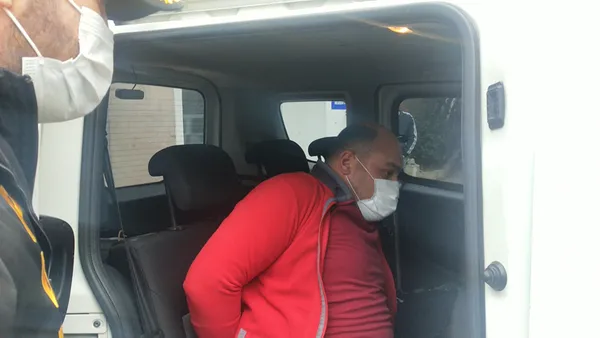 dini-nikahli-esini-oldurdu-iddiasi-kitir-kitir-kesmezsem-adam-degilim-1615630212700.jpg Dini nikahlı eşini öldürdü iddiası! 'Kıtır kıtır kesmezsem adam değilim'-8