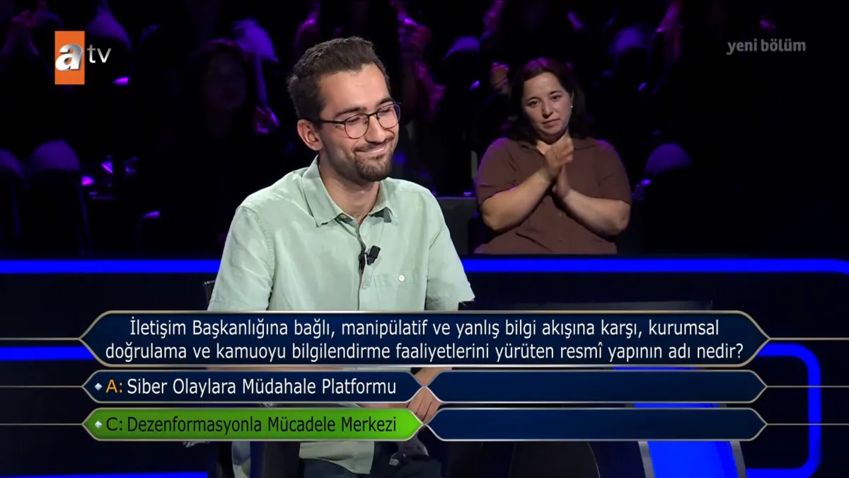 yks-turkiye-ikincisi-milyonerde-1-milyonluk-soruya-kadar-yurudu-1792355023700.png YKS Türkiye ikincisi Milyoner'de 1 milyonluk soruya kadar yürüdü!-3