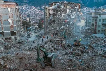 Depremde hayatını kaybedenlerin sayısı açıklandı