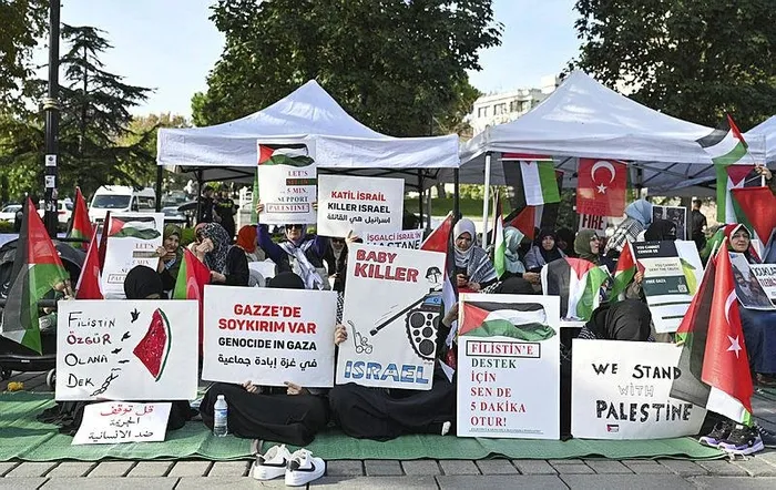 İstanbul'da kadınların Filistin'e destek için başlattığı oturma eylemi 13. gününde: Zulme sessiz kalmayacağız-4