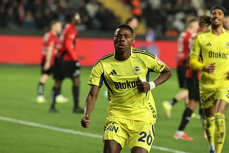 Fenerbahçe'den kıskandıracak 2 transfer: Christopher Nkunku ve Serhou Guirassy - 8
