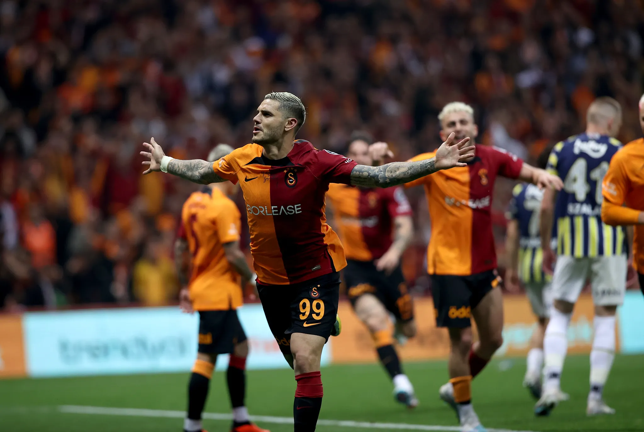 Galatasaray'da yıldızlar geçidi! İşte yapılacak hamleler - 11