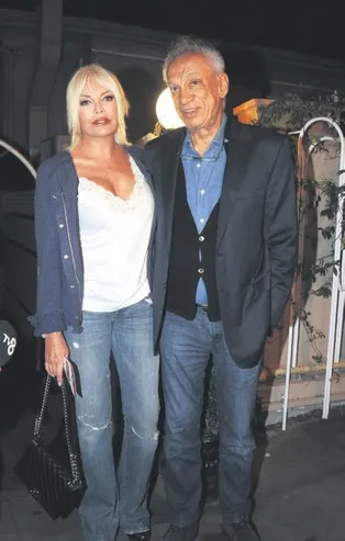 Eniştesini ağırladı