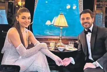 Hande Erçel ve Hakan Sabancı çiftinin aşkı tam gaz devam: Bu kare merak uyandırdı! Evlilik teklifi mi geliyor?